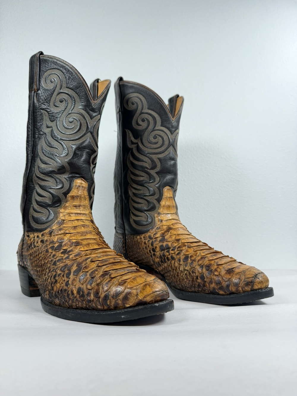 Vintage Tony Lama Men’s Exotic Western Boots Size 11 D Snakeskin Gold Label USA